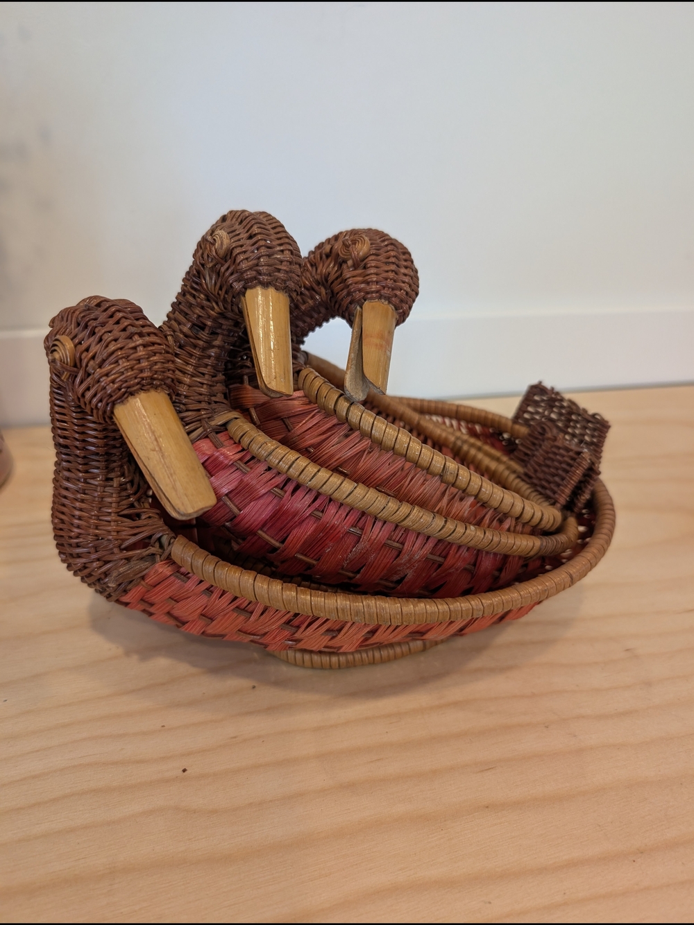 Vintage Wicker Goose Nesting Baskets – Cottagecore Farmhouse Charm - Picture 4 of 9